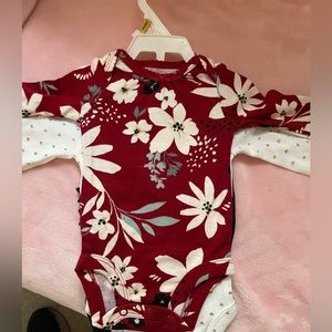 NWT!!! Carters NB - 2 long sleeve bodysuits and 1 pair of black pants